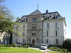 Schloss der Grafen von Challes