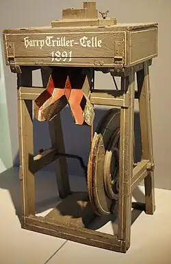 Fußbetriebener Prototyp aus Holz