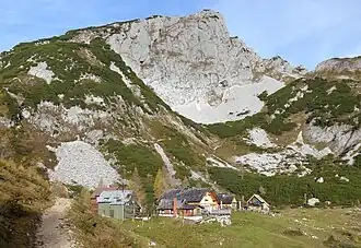 Der Traweng mit den Steirerseehütten