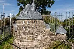 Burg Tringenstein auf dem Burgberg (Modell)