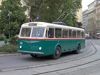 Historischer ehemaliger Pilsener Oberleitungsbus des Typs 6Tr während einer Sonderfahrt in Brünn