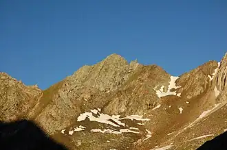Die Tulpspitze gesehen von der Eisseehütte (Osten). Links die Tulpscharte, rechts die Zopetscharte.