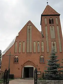 Die einst evangelische, jetzt katholische Kirche in Turośl (Turoscheln/Mittenheide)