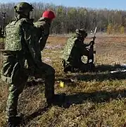 … und auf dem Boden abgestützt