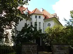 Das Institut für Katholische Theologie befindet sich an der Ecke Schloßstraße/Kolpingstraße.