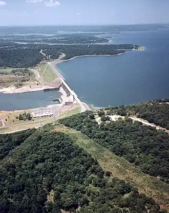 Blick auf den See mit dem Eufaula Dam