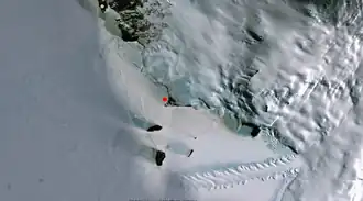 Erebus-Gletscher und -Gletscherzunge (rechts unten)