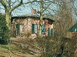 Heidgrabener Str. 1 (Langes Tannen), der Mühlenstumpf (ehemalige Mühle) aus dem Jahr 1798