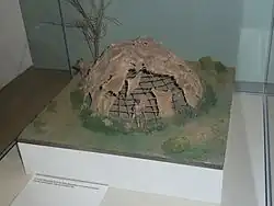 Modell eines mesolithischen Hütte