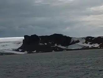 Blick von der Walker Bay auf den Ustra Peak