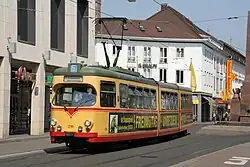 Der zum GT8-60C umgebaute Wagen 215 am Rondellplatz, 2009