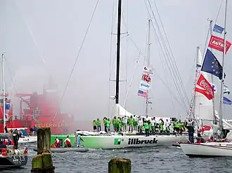 Gesamtsieger Illbruck im Zielhafen Kiel