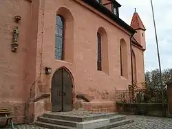 Langhaus der Kirche von SW