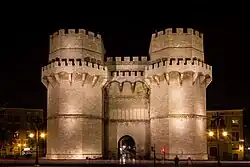 Torres de Serrano bei Nacht
