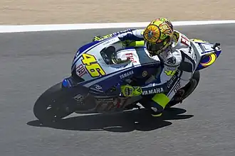 Valentino Rossi auf dem bekannten Fiat Yamaha Design 2009 in Laguna Seca