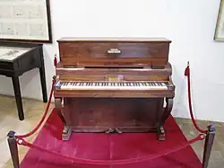 Pianino Pleyel Nr. 6668, heute in der Kartause von Valldemossa, Zelle 4.