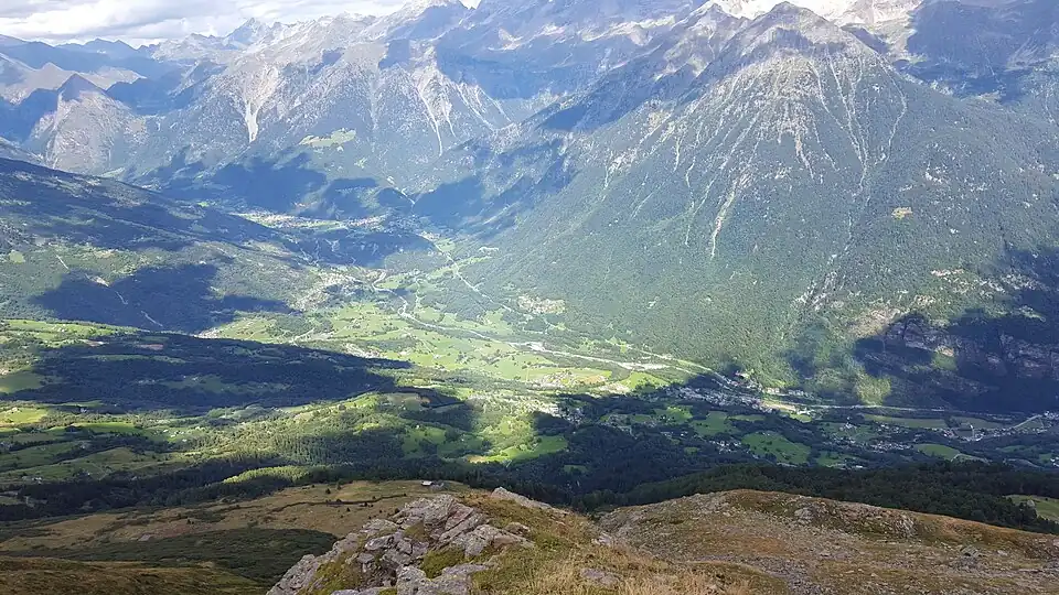 Blick hinunter ins Valle di Blenio.