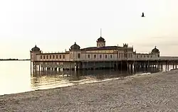 Das Kaltbadehaus vom Barnens Badstrand aus gesehen im Juli 2009