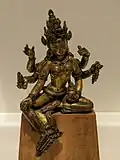 Vasudhara aus vergoldeter Bronze, Nepal, 12. Jahrhundert
