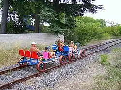 Fahrraddraisine in Saint-Thibéry, auf den alten Schienen der Vias à Lodève