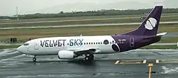 Boeing 737-300 der Velvet Sky