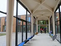 Verbindungsgang zum neuen Gemeindehaus