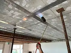 Biegeverstärkung einer Betondecke mit Bändern aus Memorystahl