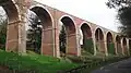 Abschnitt des Eisenbahnviadukts