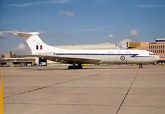 VC10 C1, Passagierversion der Royal Air Force auf dem Flughafen Stuttgart