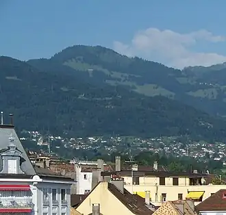 Vevey mit Le Folly im Hintergrund