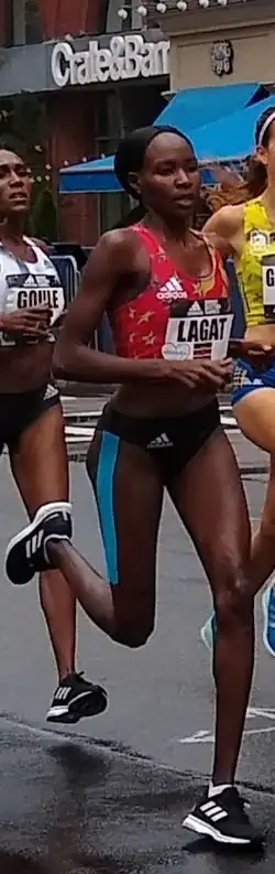 Viola Cheptoo Lagat – ausgeschieden als Siebte in 4:12,15&nbsp;min