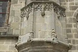 Steinerner Korb der Außenkanzel