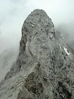 Die Ostflanke der Vollkarspitze, einfache Kletterei (I) in festem Fels