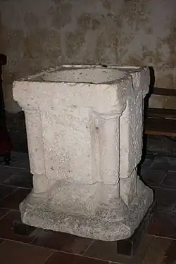 Taufbecken in Mornac-sur-Seudre