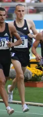 Andrew Baddeley (rechts) Rang elf in 3:38,23&nbsp;min