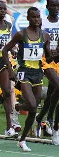 Daniel Kipchirchir Komen Rang zehn in 4:02,95&nbsp;min