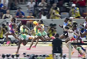Zieleinlauf (v.&nbsp;l.&nbsp;n.&nbsp;r.): Sha’Carri Richardson, Shericka Jackson, Shelly-Ann Fraser-Pryce, Marie-Josée Ta Lou, Julien Alfred, Ewa Swoboda, Brittany Brown, Dina Asher-Smith, Tamari&nbsp;Davis
