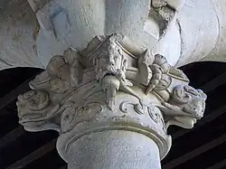 Kapitell im Kreuzgang
