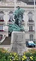 Denkmal am Place de l’Hôtel de Ville, Yvetot, von 1923.