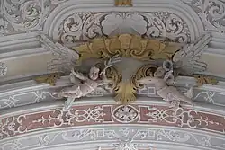 Putten am ursprünglichen Chorbogen