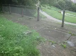 Aussichtsplattform, Mitte: Windrosenstein.