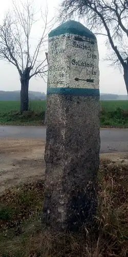 Wegweisersäule Dreikretscham Ost