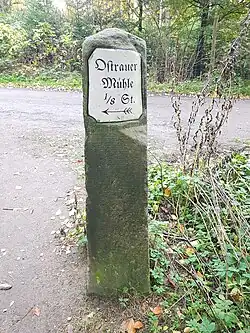 Wegweisersäule Ostrau