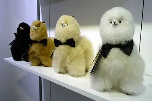 Alpakas als Kuscheltiere (2020)