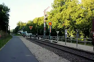 Bahnhofsgelände Pronsfeld mit ausgestellten Signalen