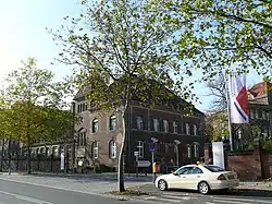 Einfahrt zum Klinikum Westend im Fürstenbrunner Weg