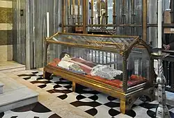 Schrein mit dem Leib des Hl. John Southworth