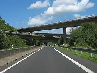 Das Kreuz von der A&nbsp;480 aus gesehen