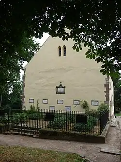 Erbbegräbnis der Freiherren von Werthern-Wiehe an der Friedhofskirche in Wiehe
