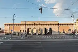 Burgtor, Ringstraßenseite